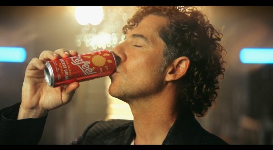 anamari_db's tweet photo. Nuestro @davidbisbal protagoniza la primera campaña de #Refeel, la nueva bebida energética de @MahouSanMiguel https://t.co/cCicvrwDcP