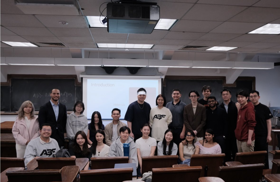 Helen Liu tweet media