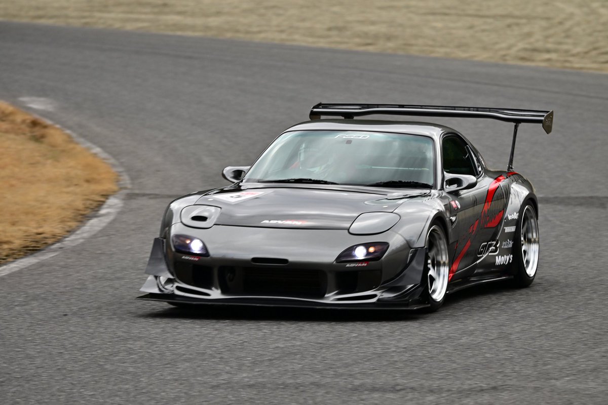 feed_fujita_eng's tweet photo. 念願の1分17秒台達成！CTAC2026 / AFFLUX GT3 / セントラルサーキット https://t.co/z8xF5Vcikl @YouTube遂にアフラックスGT3😊
セントラルサーキット
１分１７秒９
ナンバー付き‼️
快適装備（エアーコン付）
ハイオクガソリン⛽️仕様 https://t.co/Gb6o09sz0Q
