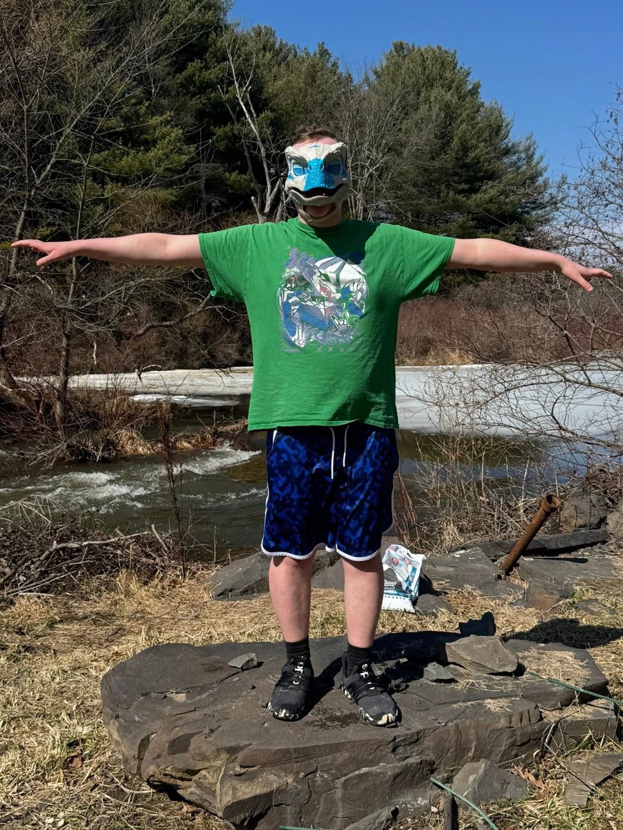 FluripDaK9YT tweet media