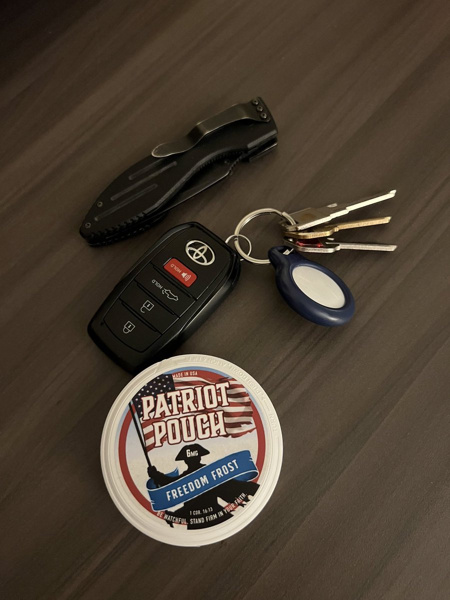 SamSamCigarMan tweet media