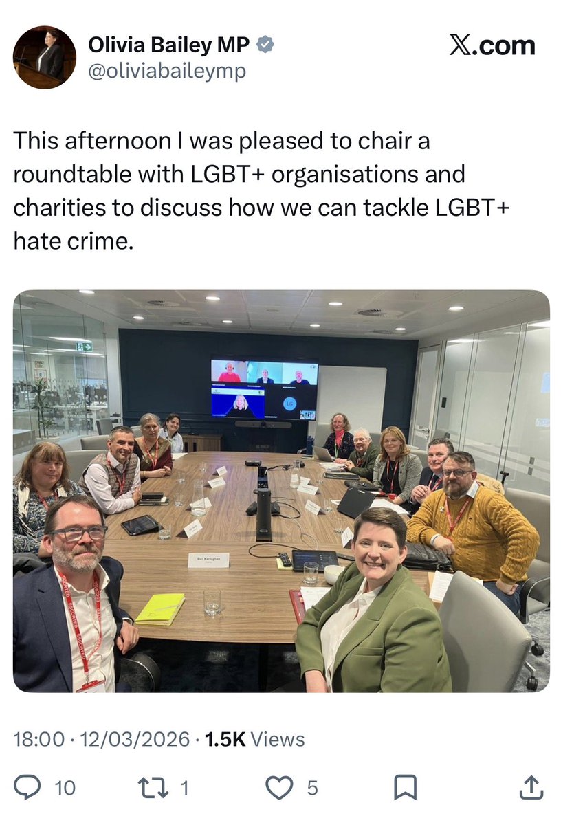 1./ 🧵If you are wondering how  obsessed Labour still is with cross-dressing fetishists check out how many men in frocks were invited to discuss  policy that affects us all by a senior Labour MP….from LGBT+ groups all funded by public money.