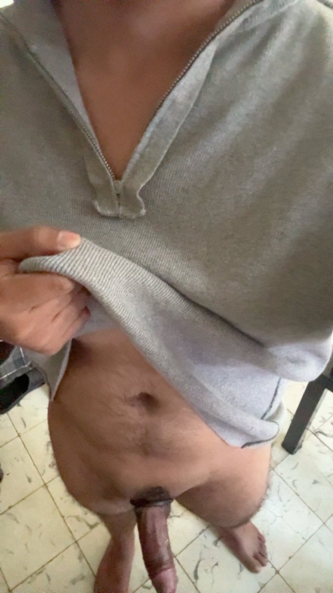 Vieraparadox's tweet photo. ¿De activo o de pasivo?👅

#gay #gaysex #sexgay #sex #twink #porn #chudai #vellos #velludo https://t.co/5fbIeP8PUS