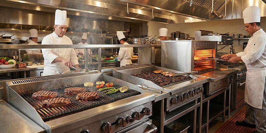 GoFoodservice's tweet photo. That smoky char-grilled flavor customers love comes from the right charbroiler setup. 🔥

Our Commercial Charbroiler Guide covers gas, electric, and wood burning units, plus radiant vs lava rock vs ceramic briquette vs infrared heating methods.

→ https://t.co/5qcgWU4rOc https://t.co/9mTRrNkOa7