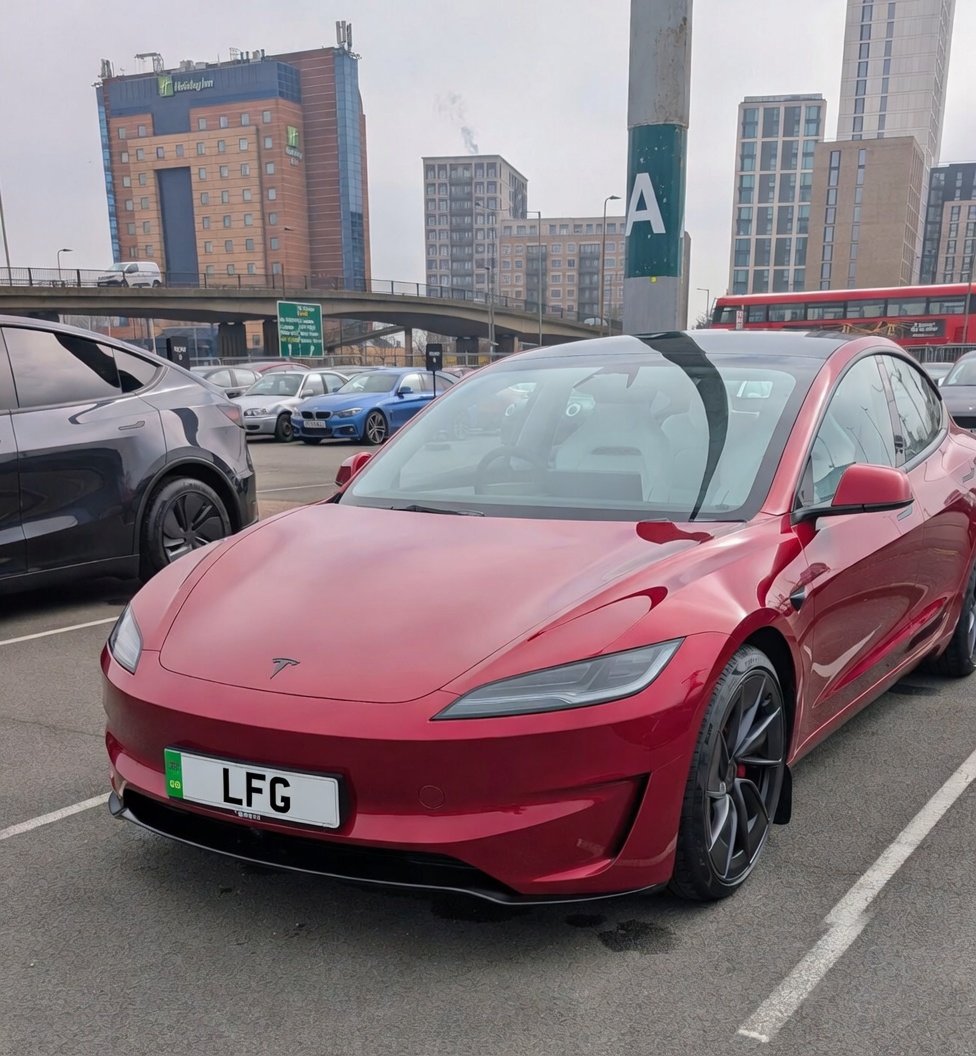 Toby Pohlen tweet media