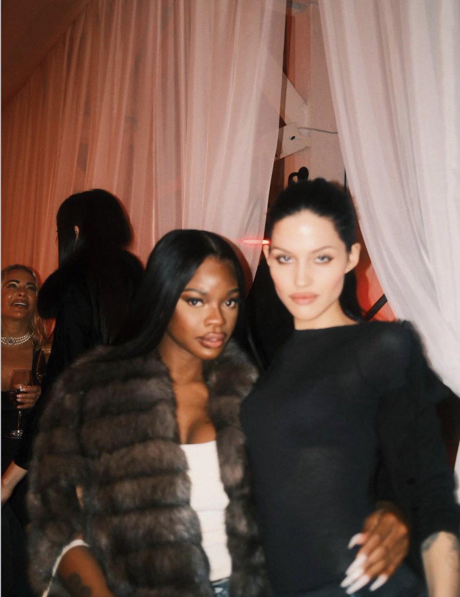 JT and Gabbriette in a new photo.