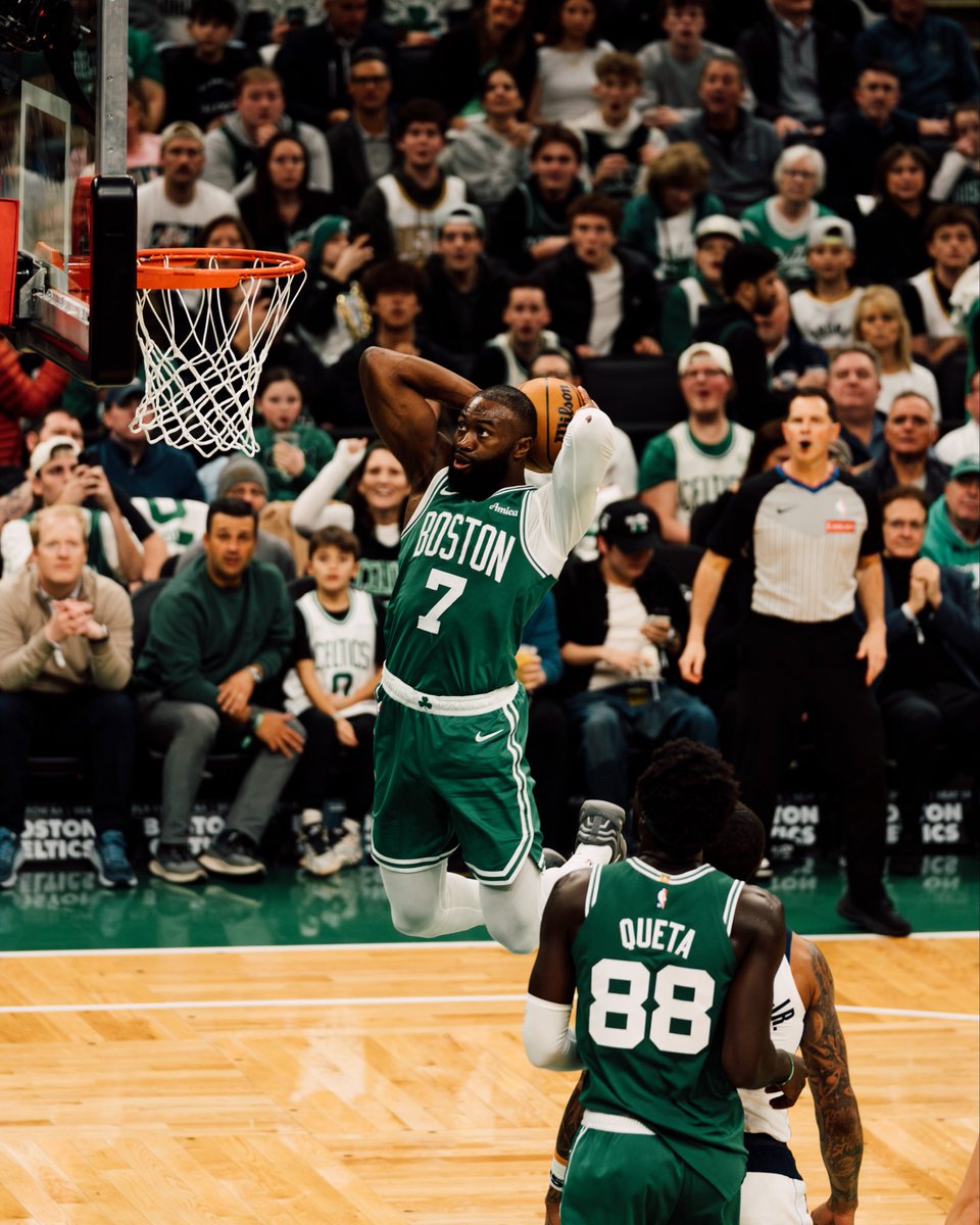 741Performance tweet media