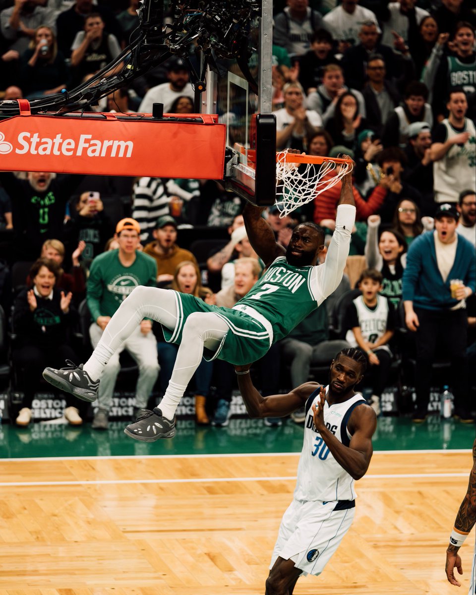 741Performance tweet media