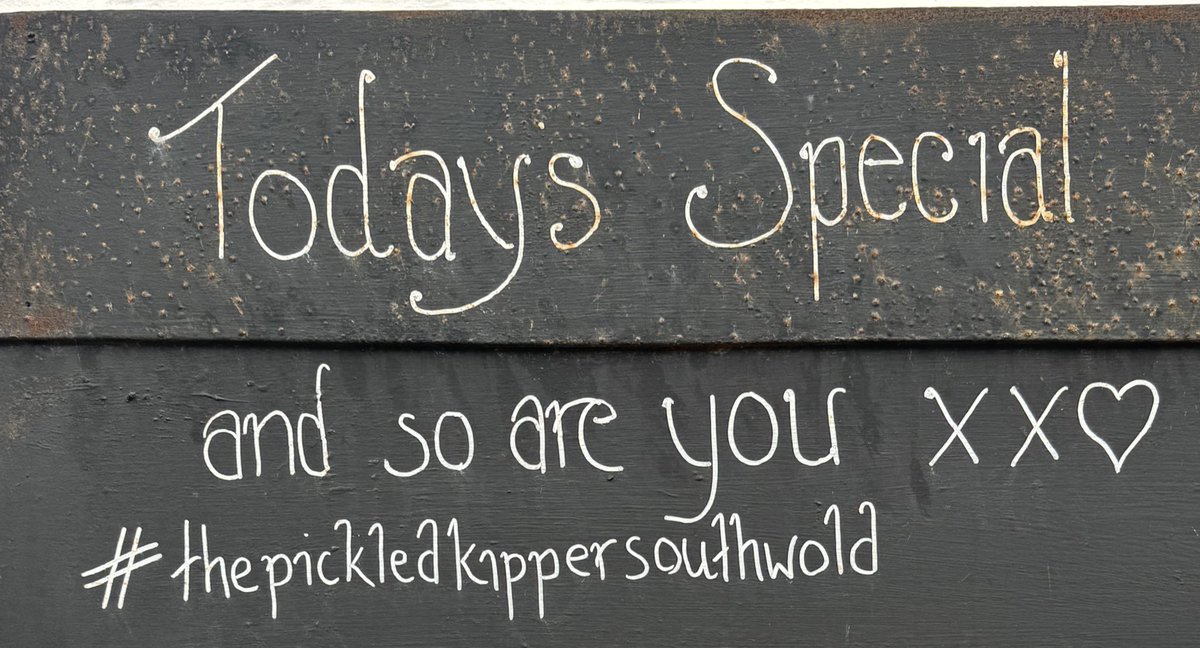 Lauren 🐼 tweet media