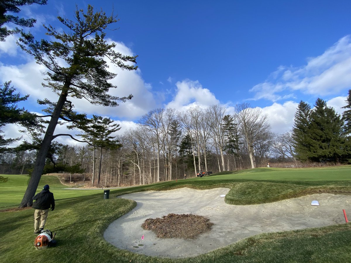 LHCC Grounds tweet media