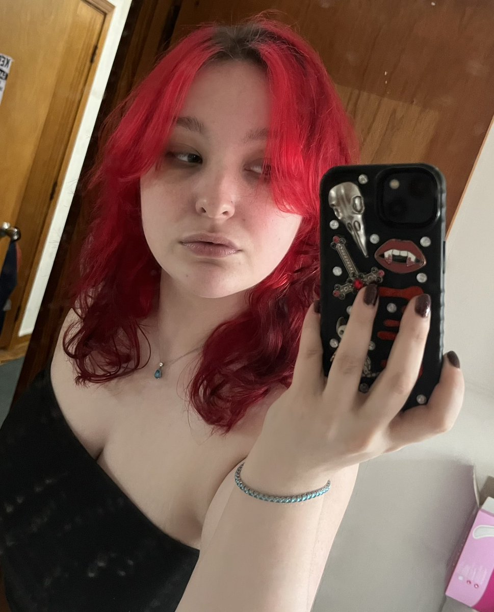 卌RED GRAVE卌 tweet media