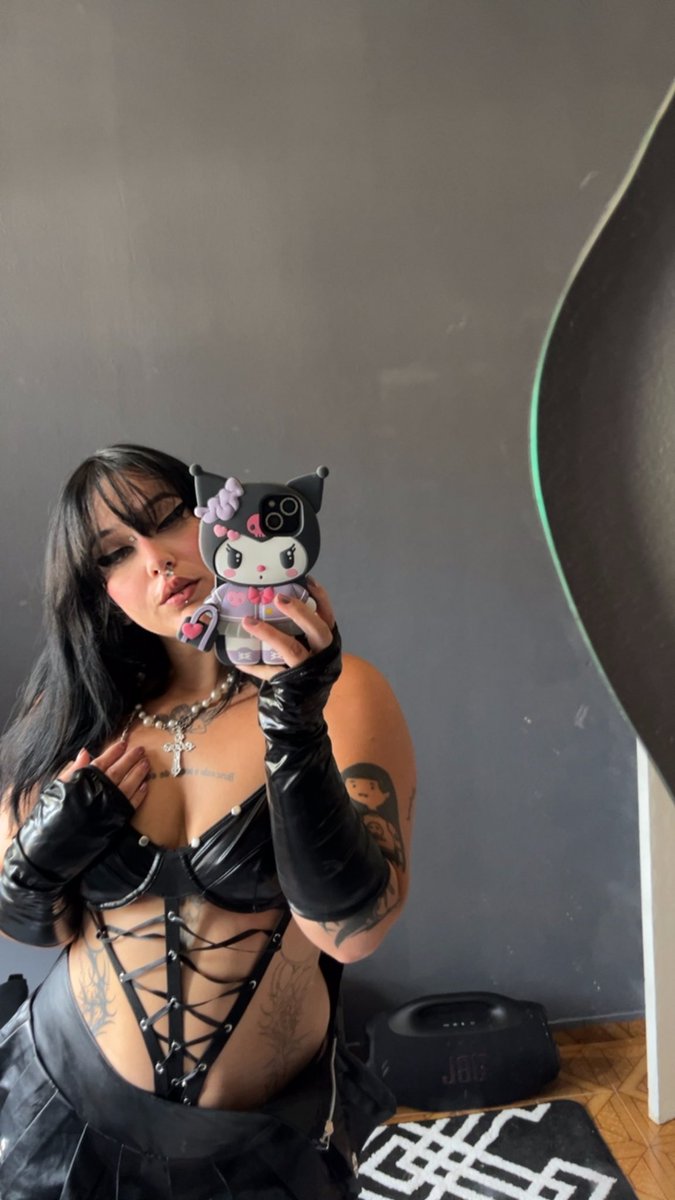 Mistress Cami ⛓️🦇 tweet media