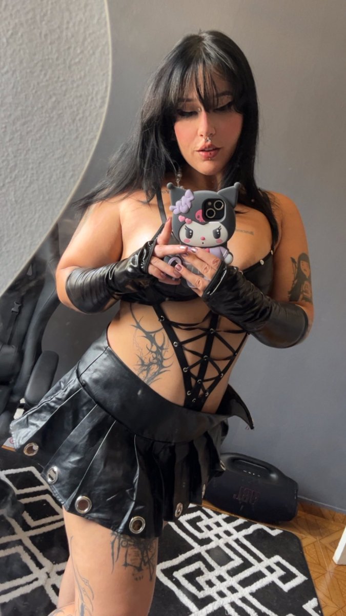 Mistress Cami ⛓️🦇 tweet media