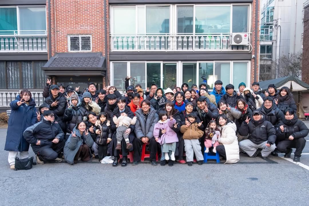 TheAnnyeongOppa's tweet image. "Our Universe" is now signing off 😭 We will surely miss all the cast, especially our little sunshine Woo Joo, Thank you for warming our hearts every episode 🫶🏻

📷:_yuho_o

#OurUniverse #BaeInHyuk #ParkSeoHam #RohJeongEui #ParkYooHo