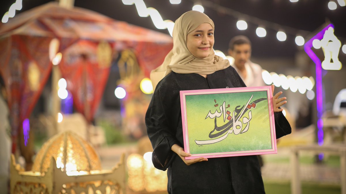 UNICEF_Yemen's tweet image. 1/3 We are proud of these adolescent girls &amp;amp; boys, who exhibited artworks they produced thanks to a #UNICEF supported programme conducted during the holy month of #Ramadan 🌙