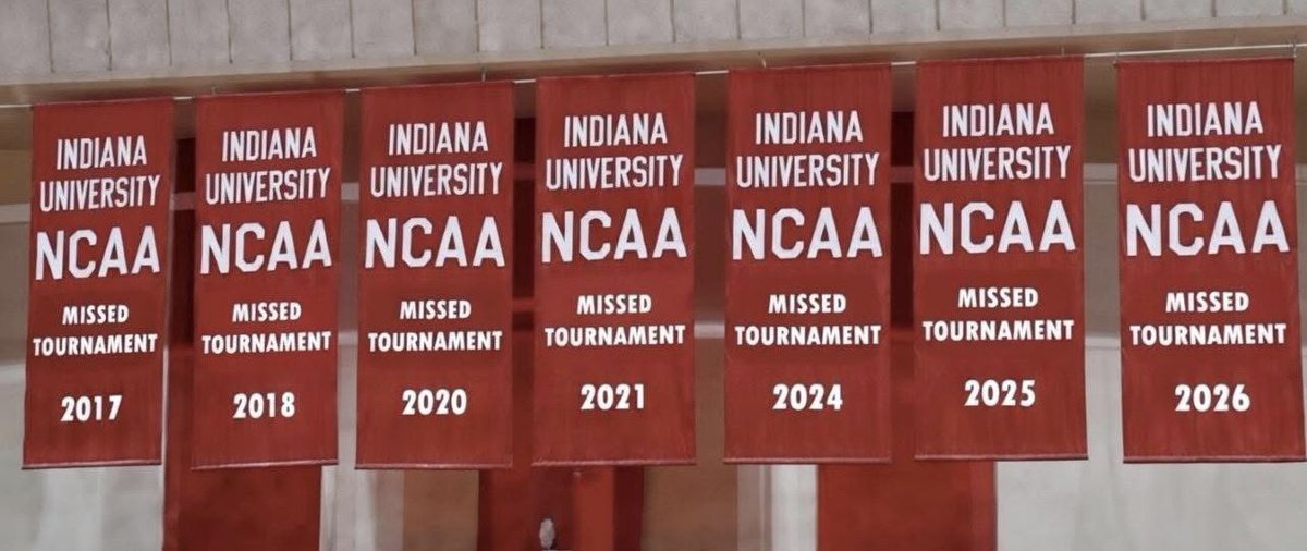 jonnylaw41's tweet photo. @CalebDahlkamp @BarstoolPU https://t.co/U1u6R05eHr