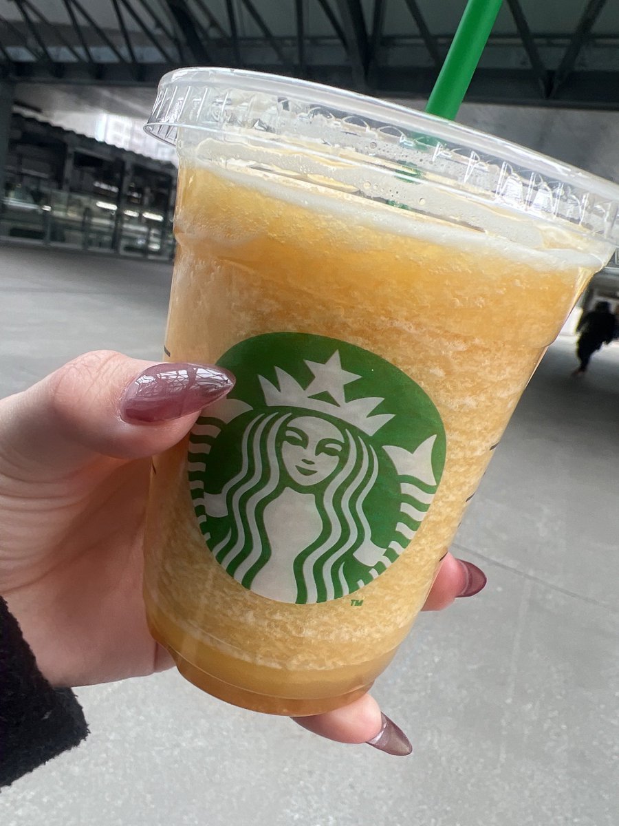 最近太ったので新作買いにきました👏