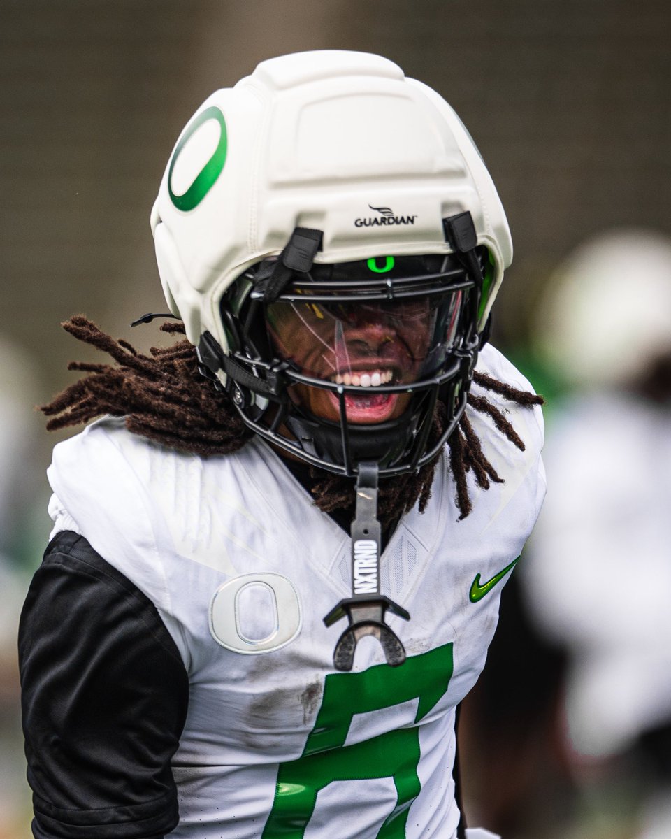 Oregon Football tweet media