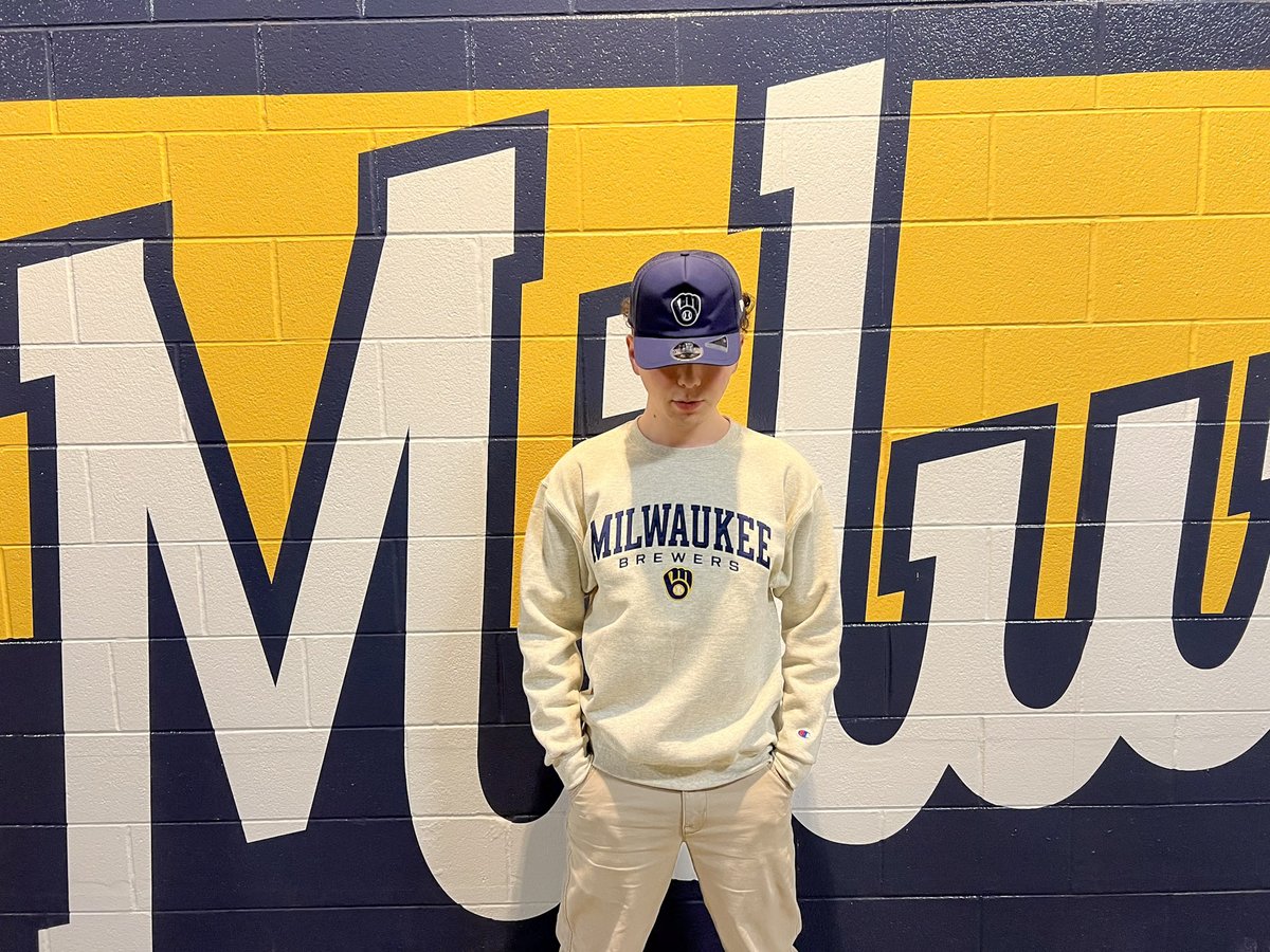 Brewers Team Store tweet media