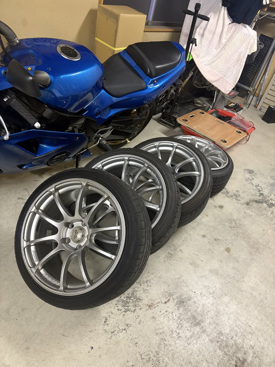 いーかー tweet media