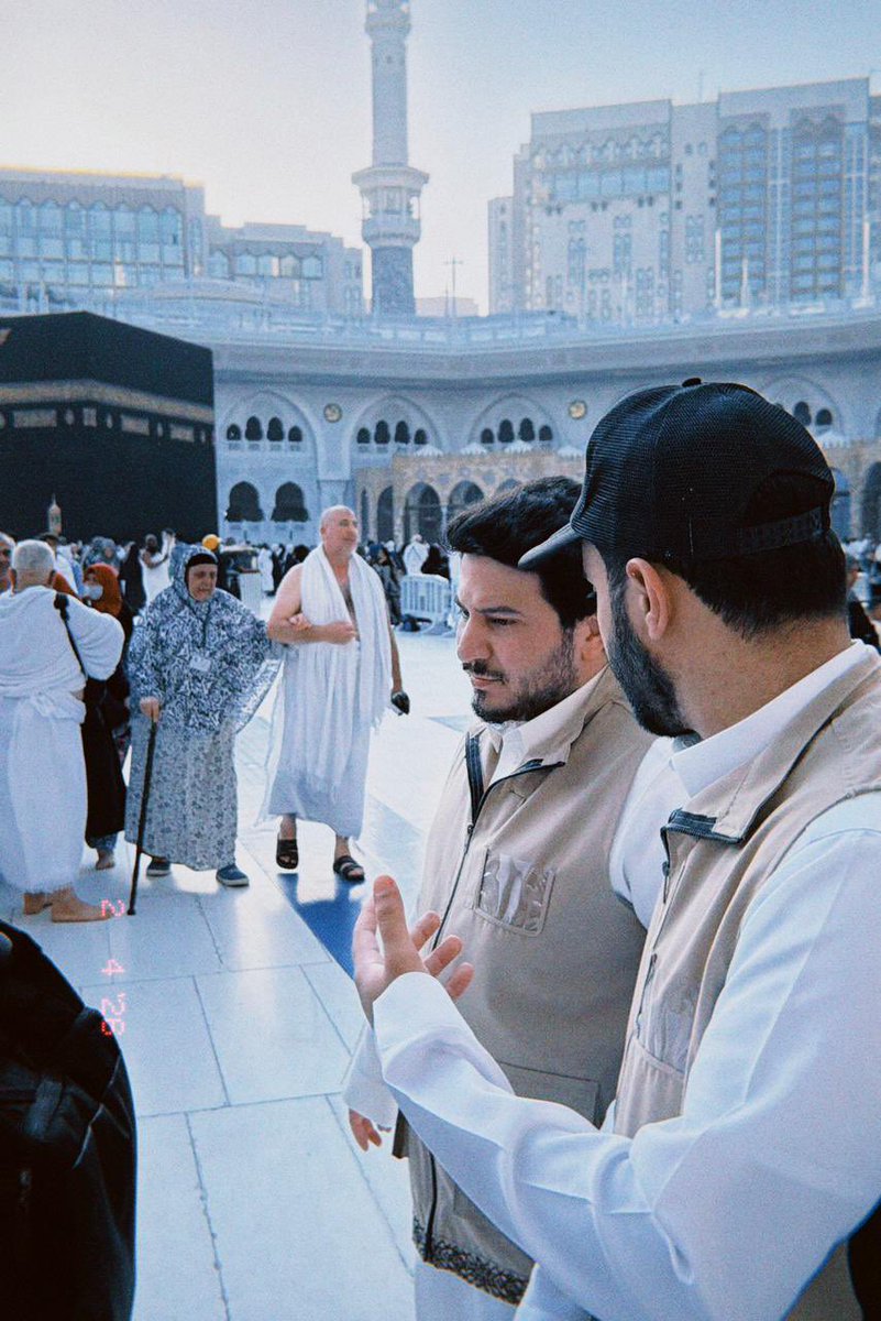 أحمد آل غالب tweet media