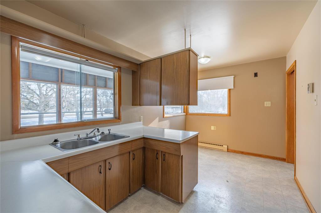 GregMichieTeam's tweet photo. ‼️PRICE REDUCTION‼️ 

Set along the prestigious stretch of Henderson Highway, this exceptional 2.93-acre riverfront property offers a rare blend of scenic beauty, privacy, and future potential.

🌎 https://t.co/jhMMQhwQcT
☎️ 204.336.2800
📧 info@gregmichie.com https://t.co/pe8Ffl5y3n