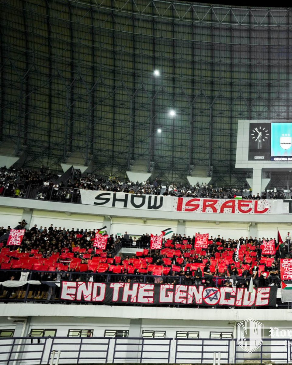 Antifa_Ultras tweet media