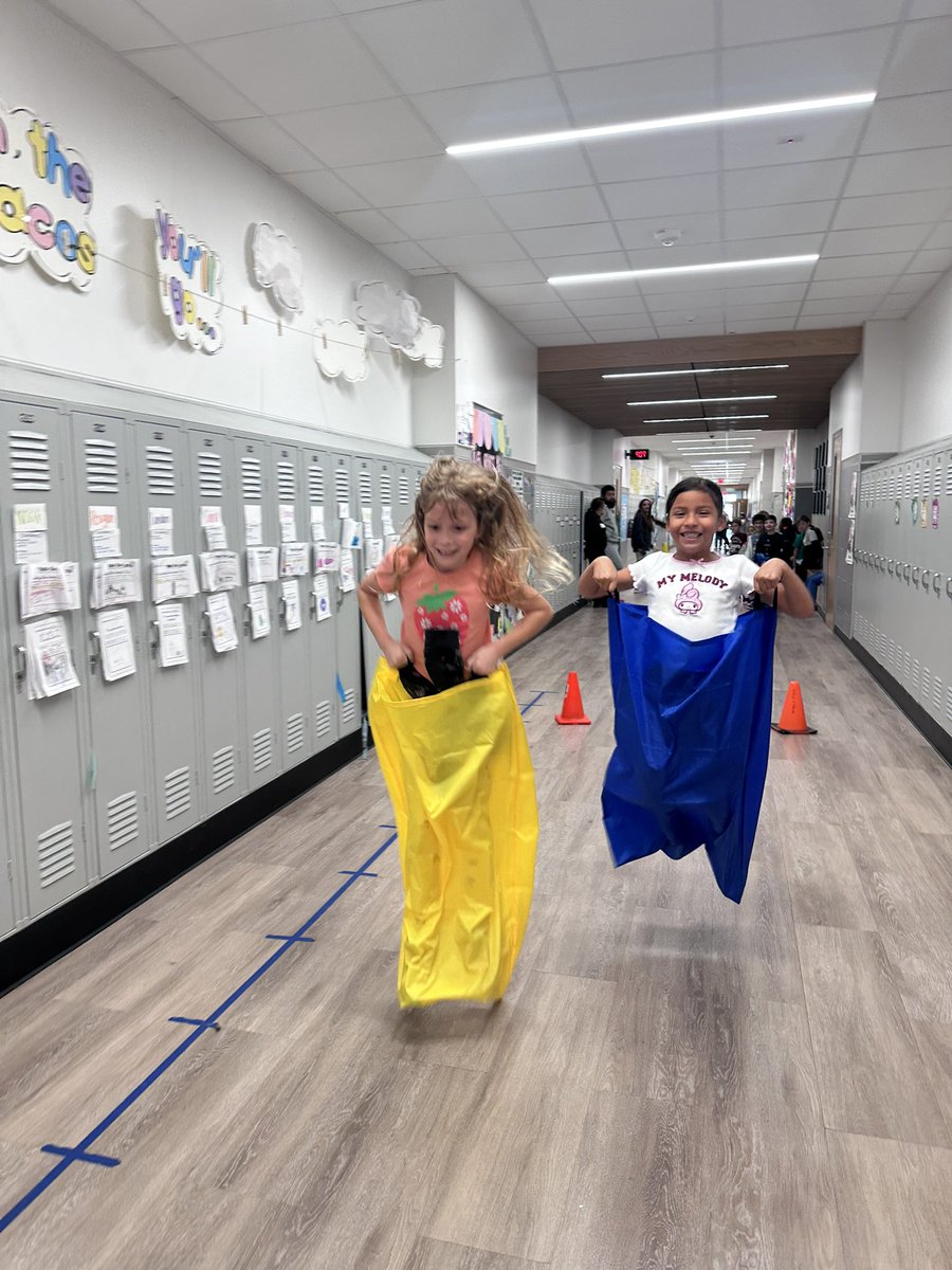 Emily Lawrence tweet media