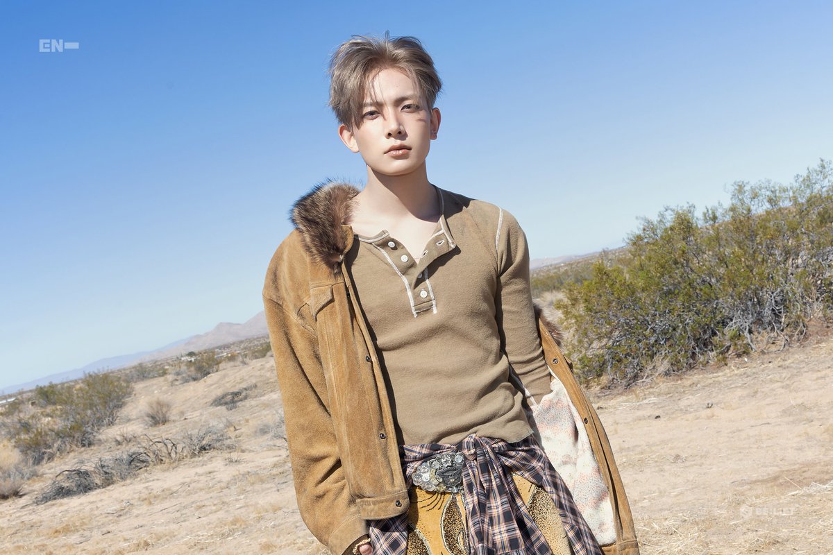 seamoira tweet media