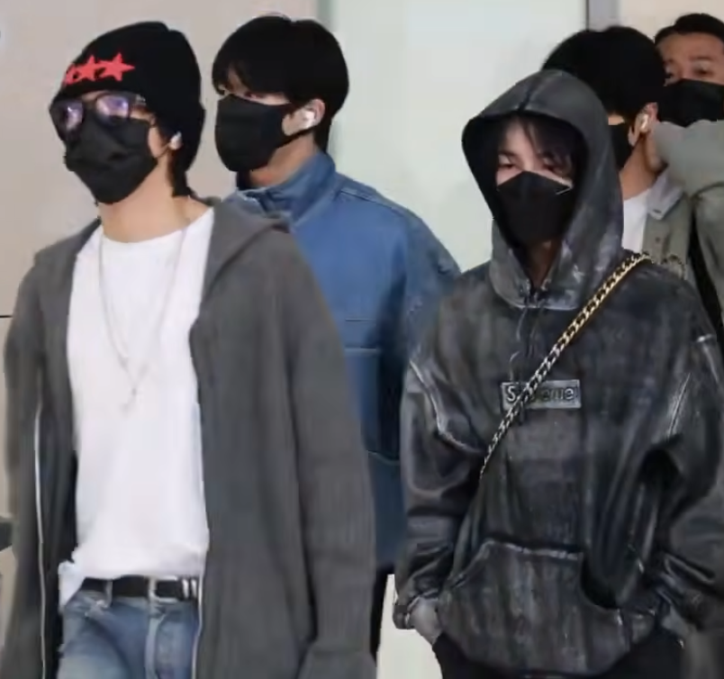 두분 그림 진짜 좋고
키스했으면좋겠다