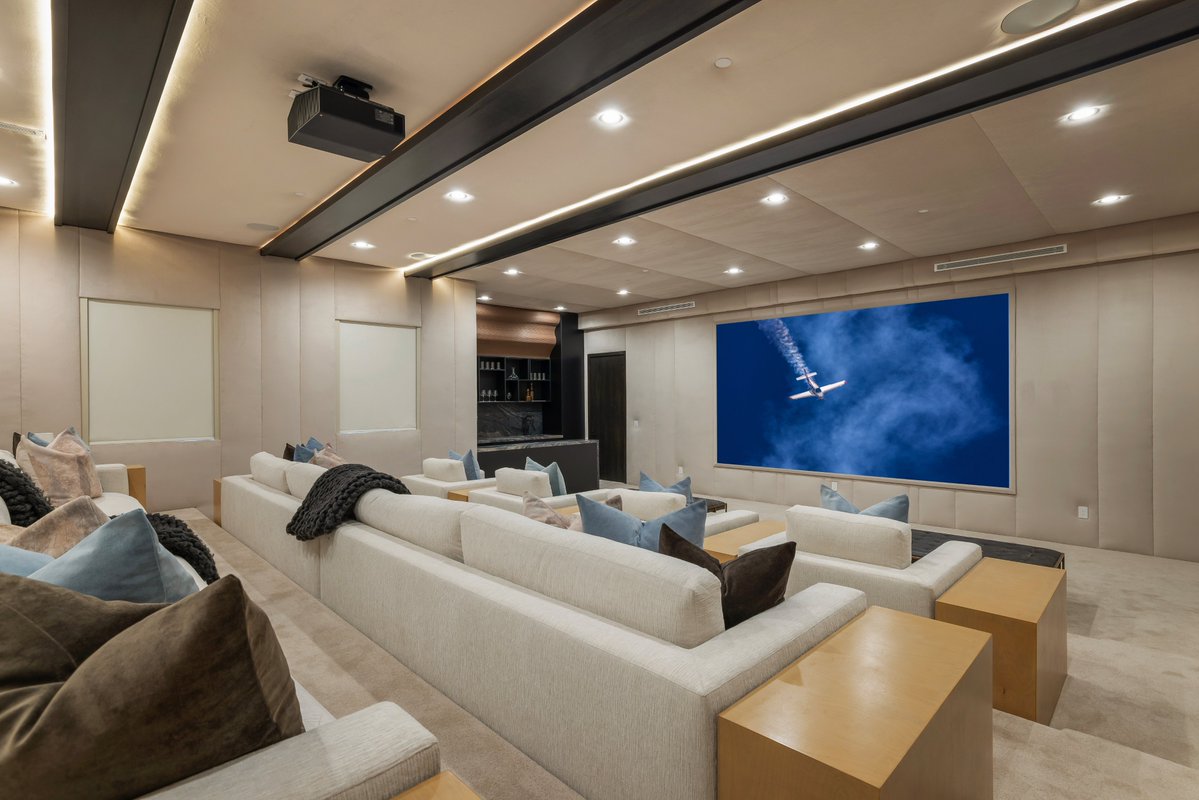 Douglas Elliman California tweet media