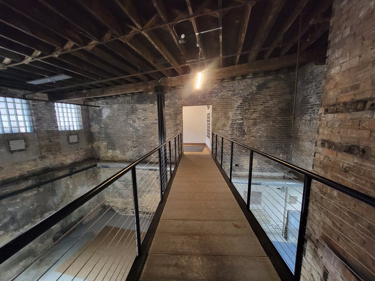 Wendi M. Lindenmuth MPH, Author. Artist. Editor 💙 tweet media