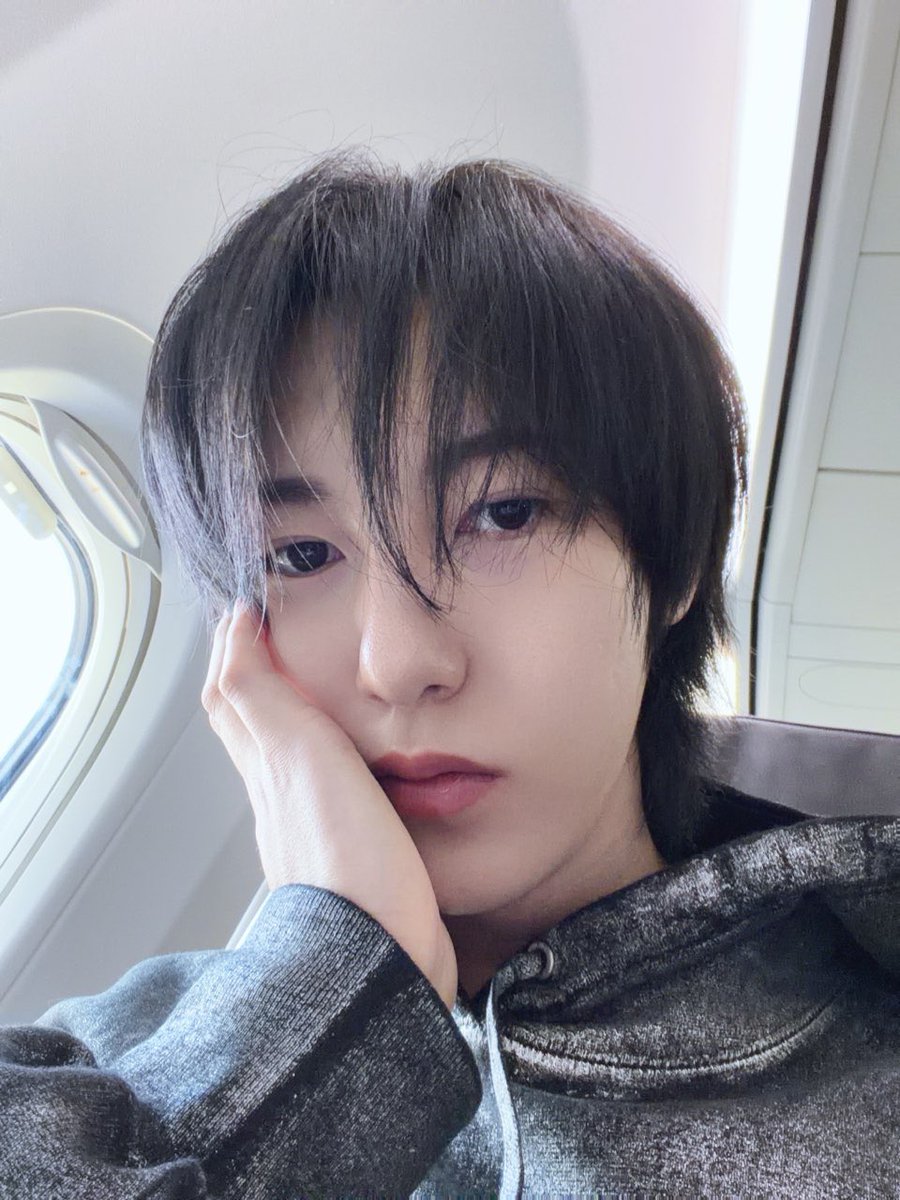 i feel a bit spoiled recently 🥹 ahhh truly happy renjun month ~~