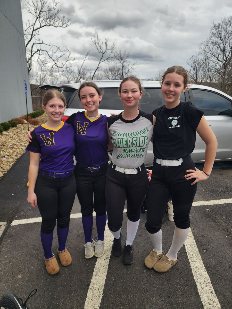 Abby2028Abby's tweet photo. It was fun playing against my Rage teammates. Riverside win both scrimmages. https://t.co/5gofEn5vg6