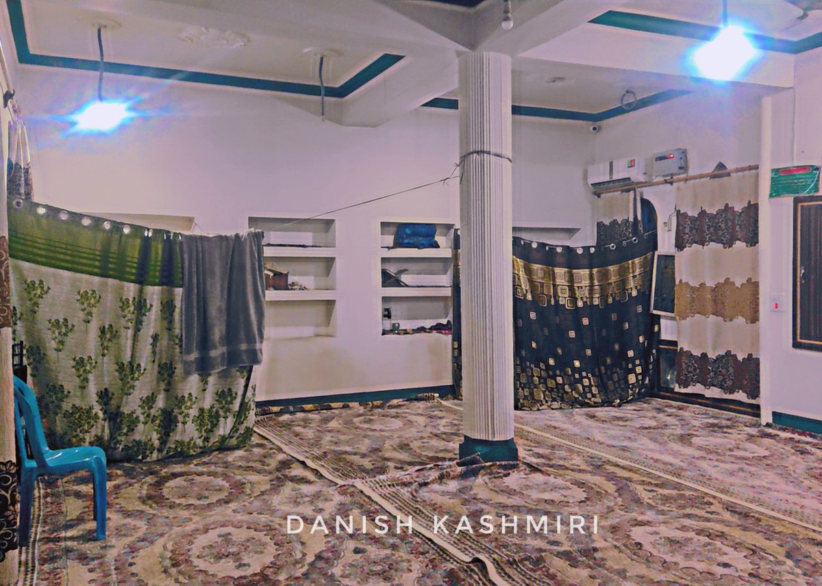 Danish_183's tweet photo. “The Messenger of Allah ﷺ used to observe Aatikāf in the last ten days of Ramadan until he passed away.”
 Sahih al-Bukhari 

Seeking the blessings of the last nights of Ramadan. 🤲🕌
. 
. 
#ramadan2026 #Islam #Muslim #Hadith https://t.co/8cTYdW7LrK