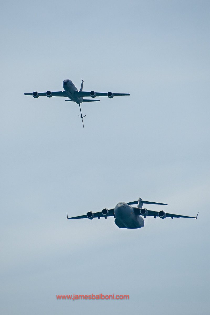 #KC135 refueling demo with a #C17 over Cocoa Beach !  #militaryjets #aerialtanker <a href="/BoeingDefense/">Boeing Defense</a> <a href="/BoeingAirplanes/">Boeing Airplanes</a> <a href="/BuzzPatterson/">Buzz Patterson</a> #usairforce #flyhigh