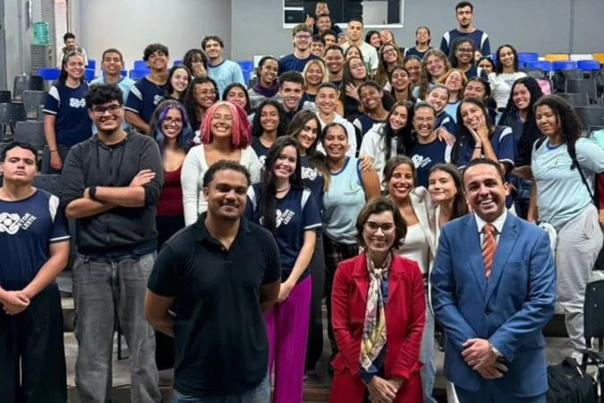 CEM Setor Leste recebe aula inaugural do projeto "Falando Direito" bit.ly/3P4qin4