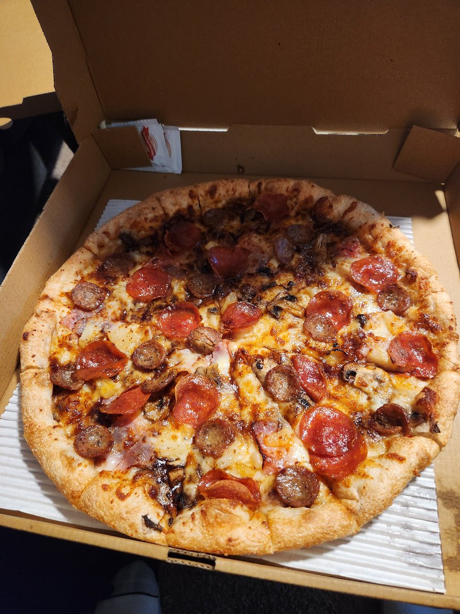 Ryan :3 🔜 TFF, LVFC tweet media