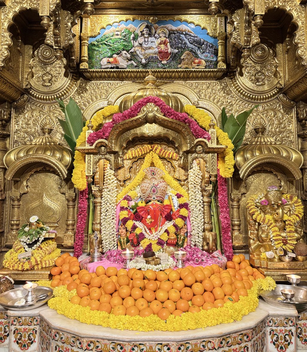 Shri Siddhivinayak Temple tweet media
