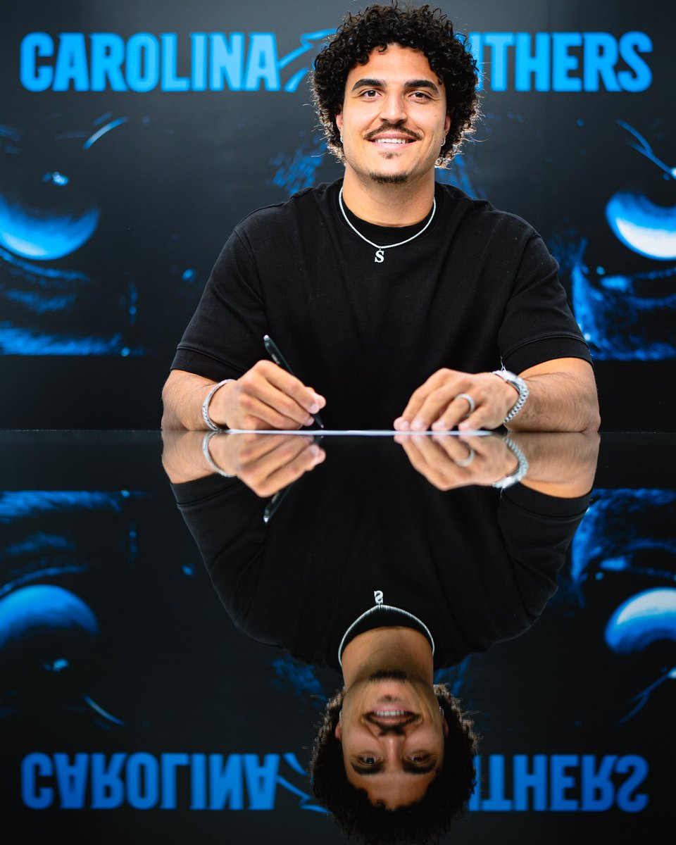 Carolinismo tweet media