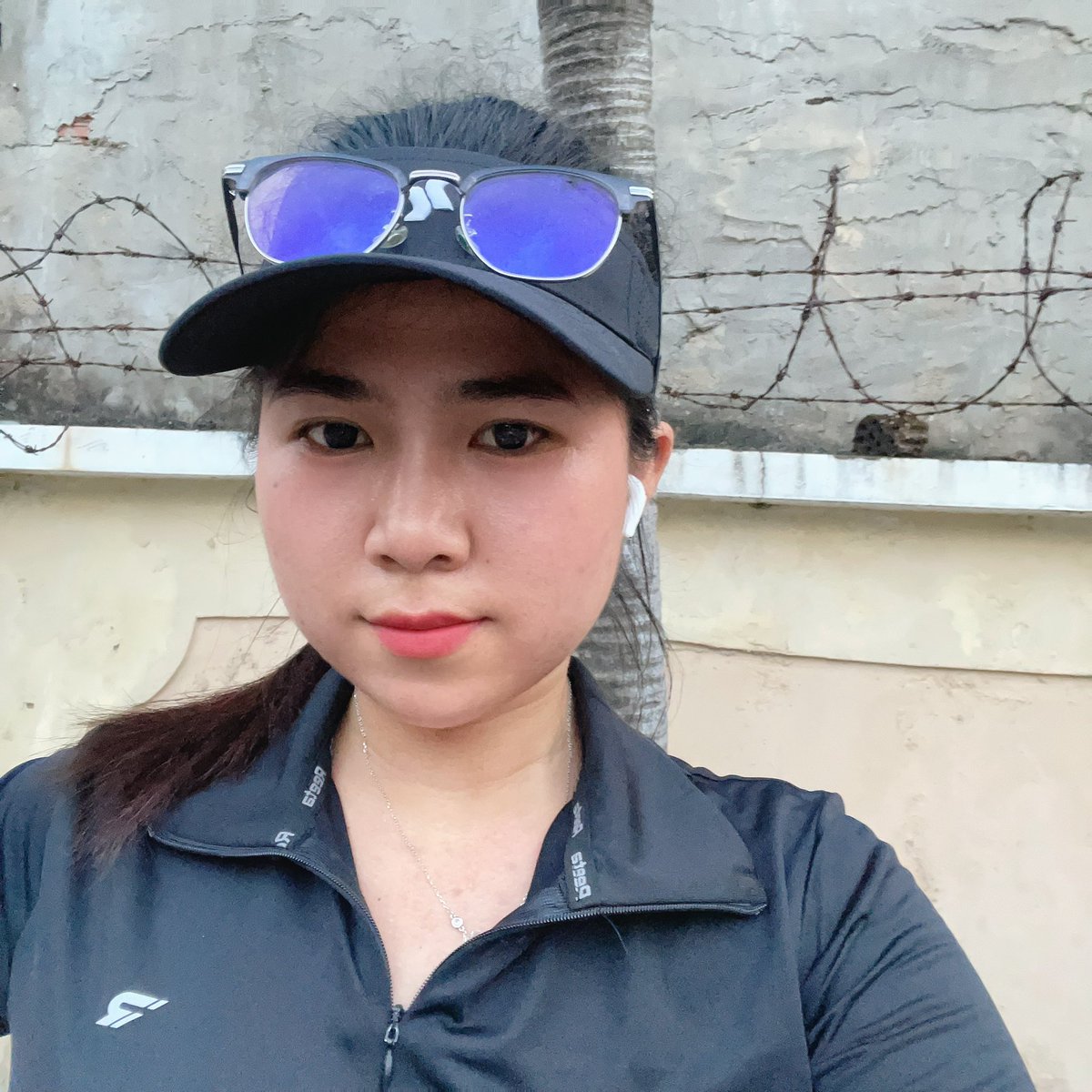 Mira_Thuy_Tran's tweet photo. Day 8/30 ngày chạy bộ cùng Mira
___________
Hôm nay đi bộ nhẹ nhàng cho cơ nghỉ ngơi tí.
Các anh chị đồng run:
@Sunnie9405 @CherryKhanhThu @dangdinhphukhan
#Runningeveryday 🏃♀️
#readingbook