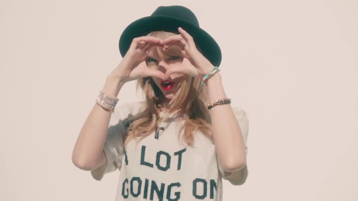 TheSwiftSociety's tweet photo. Throw🔙| 13 years ago today, Taylor Swift released the "22" music video. https://t.co/GIB5sK8N8I