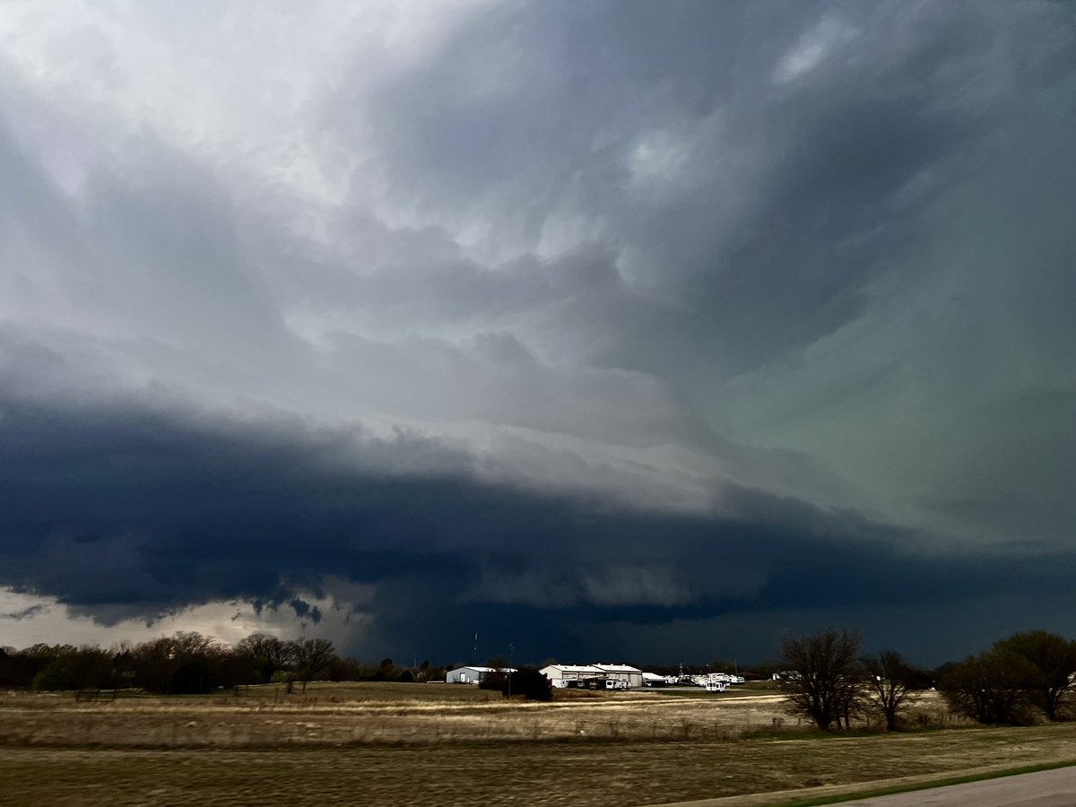 Falcon Storm Chasing tweet media