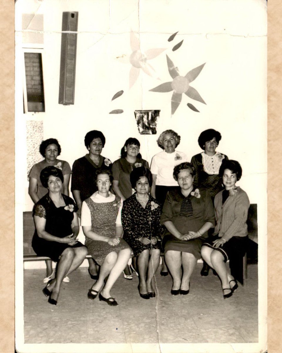 This commemorative photo features the Board of the Relief Society of the First Stake of Mexico.  The back of the photo (colors enhanced) has the names of the Board members hand written on it. #reliefsociety #mexicanmormons #museumofmormonmexicanhistroy #womeninleadership