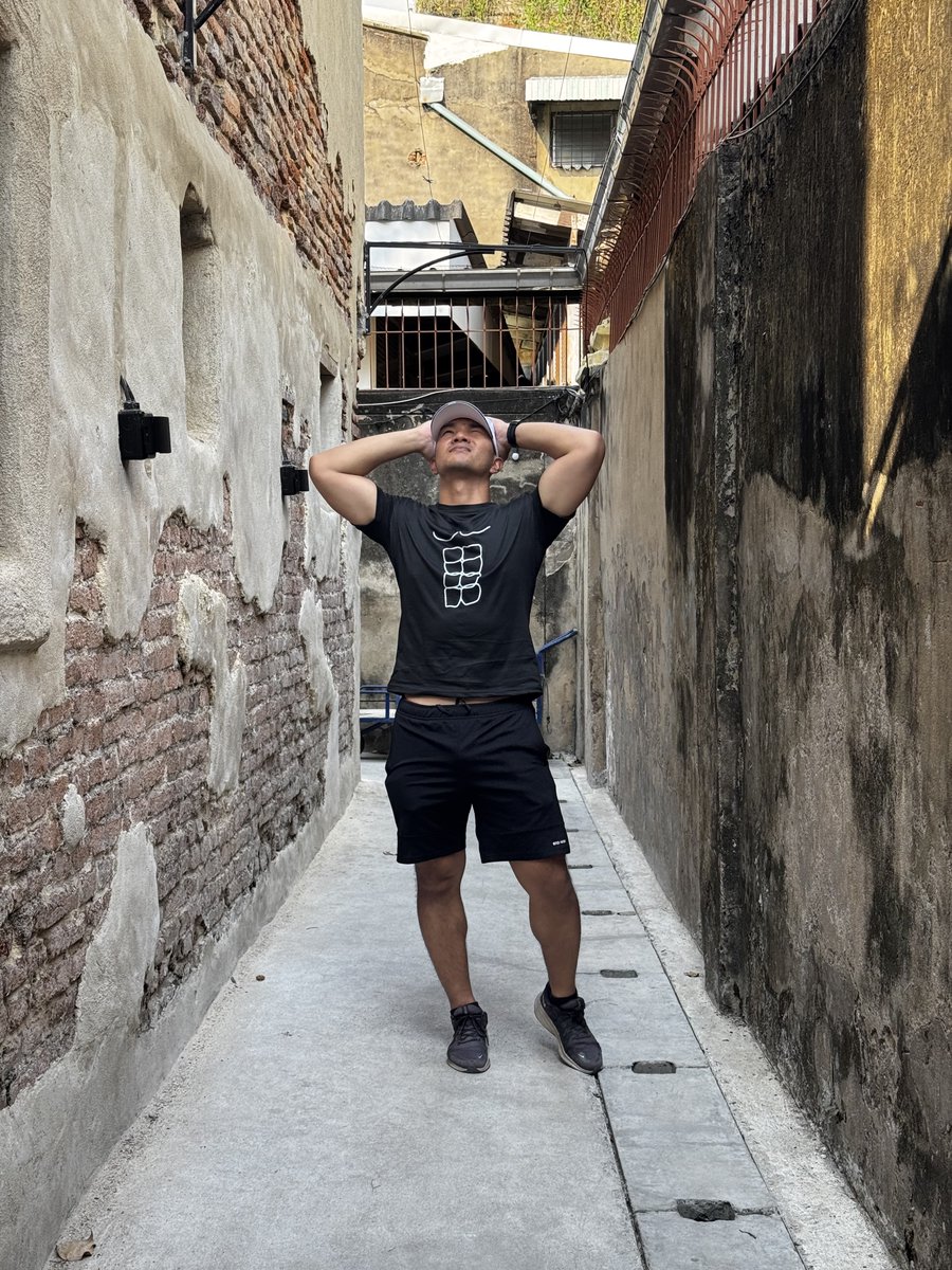 𝕙𝕦𝕤𝕝𝕚𝕧𝕖 tweet media