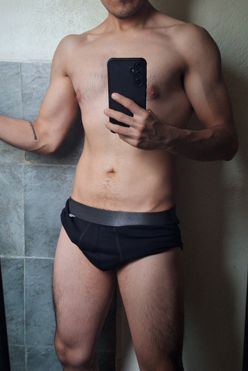leinadxcr's tweet photo. Body https://t.co/K9lzoZIq07