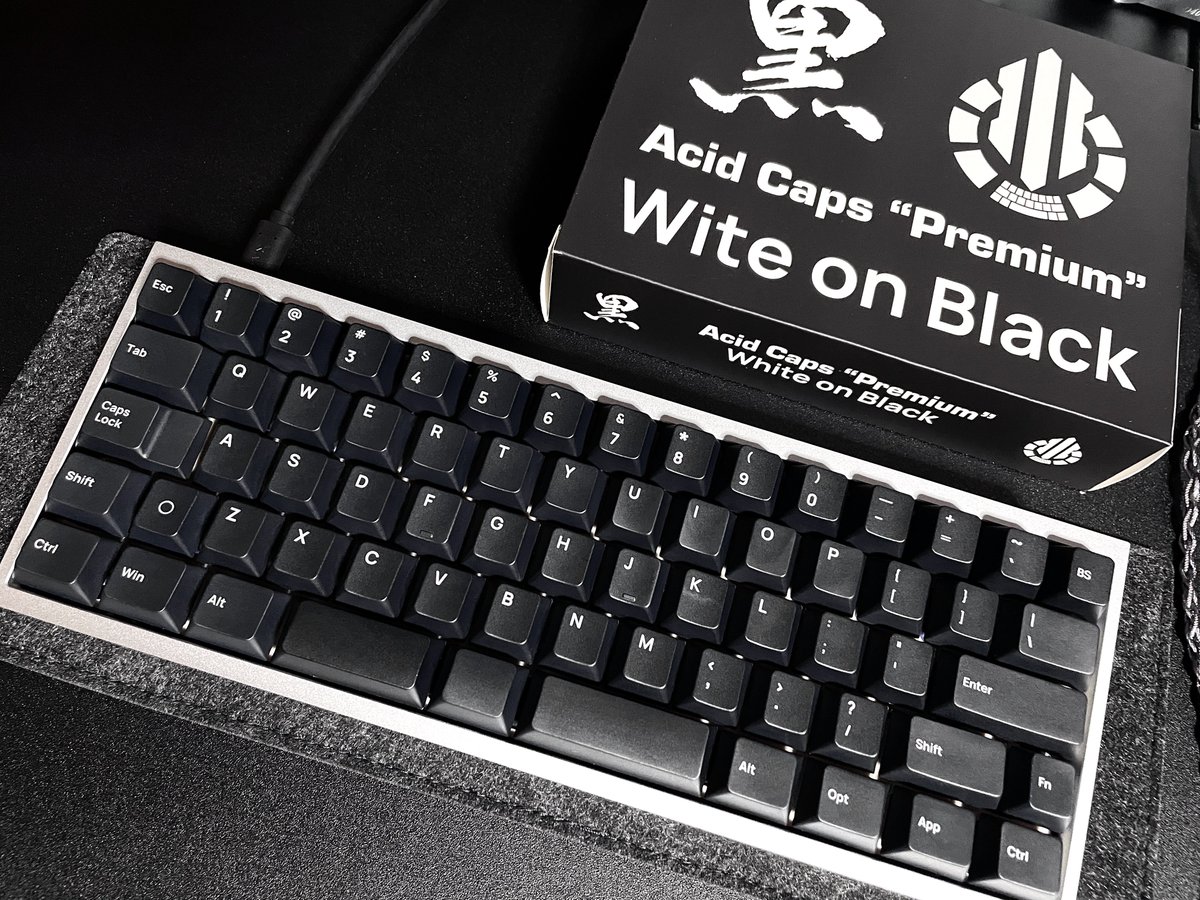 PCB: RAKKA 60 ATLAS Case: Tofu60 Redux Case Anodized Silver Keycaps ...