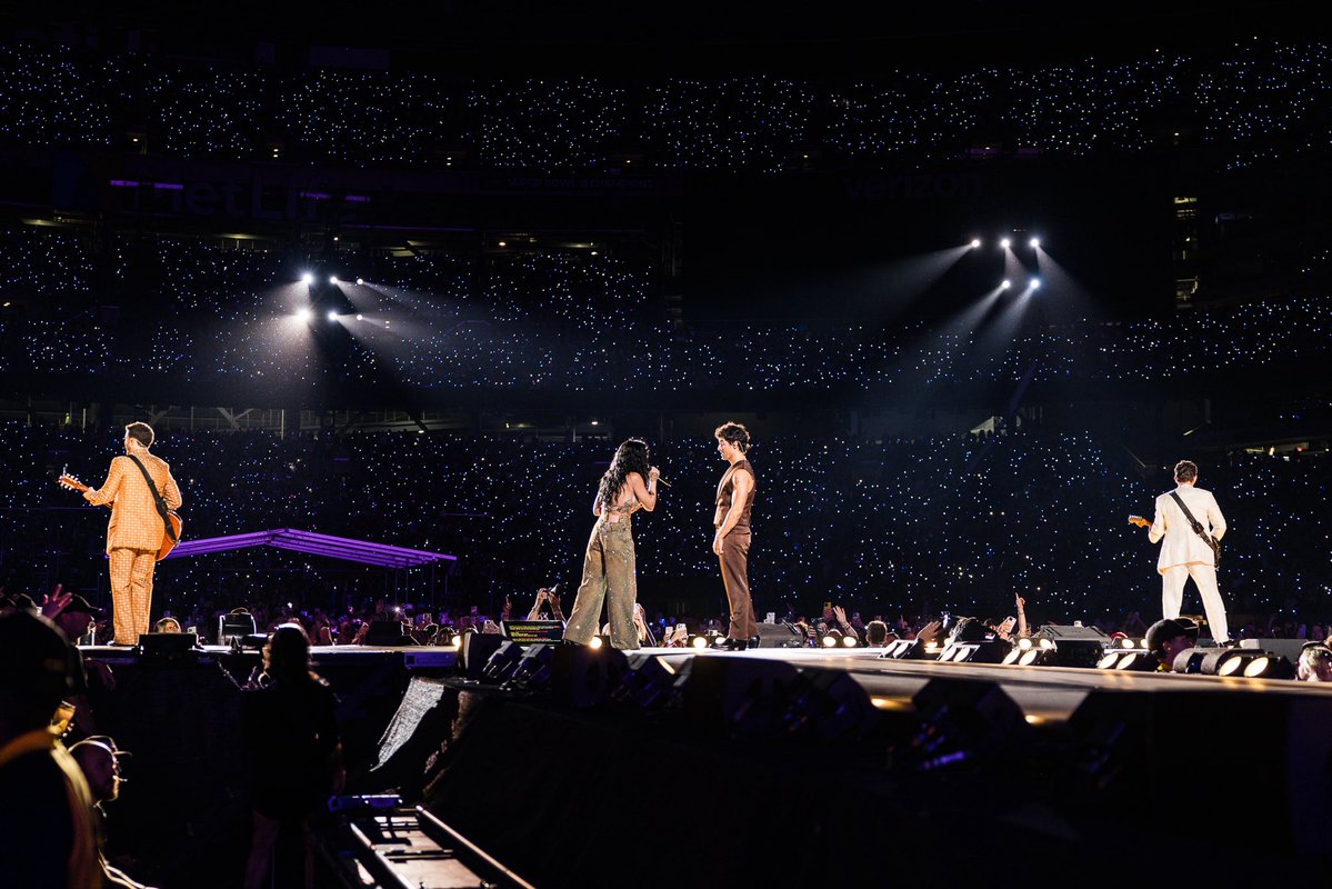 Jonas Brothers tweet media