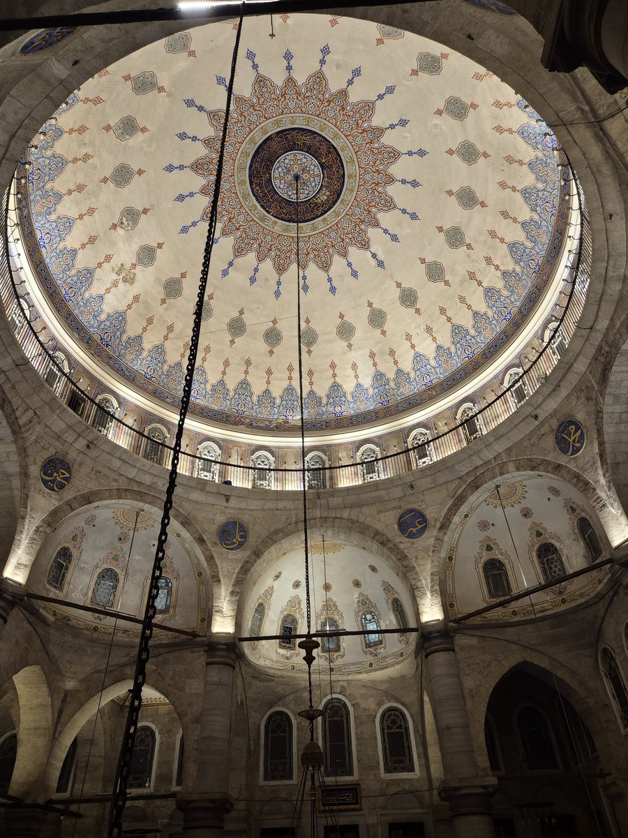 mureyyime's tweet photo. "Elveda ya şehrî Ramazan" nidalarıyla duygulandıran bir teravih kıldık https://t.co/CkJ4Sqxrbv