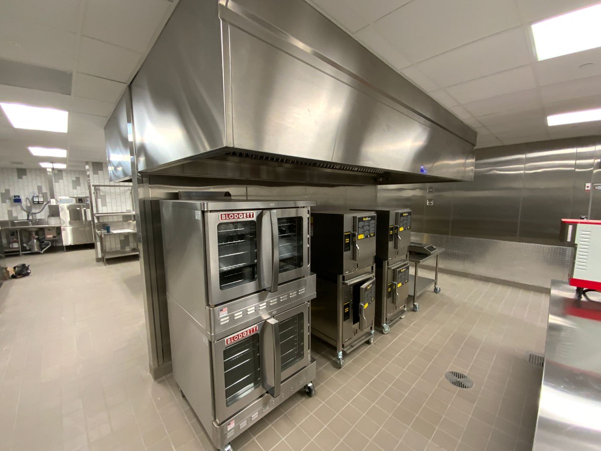 FDP_DesignPros's tweet photo. We’re proud to celebrate the opening of Wayside Middle School in Eagle Mountain-Saginaw ISD and the completion of its new foodservice kitchen.
This back-of-house was designed to support high-volume middle school production with a clean, efficient workflow. https://t.co/soOhUarDmZ